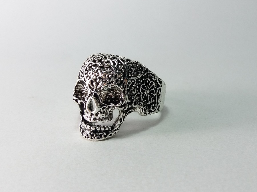 nerdjajuci celik metal koji ne menja boju i ne izaziva alergije prsten za muškarce kostur sa cvetovima