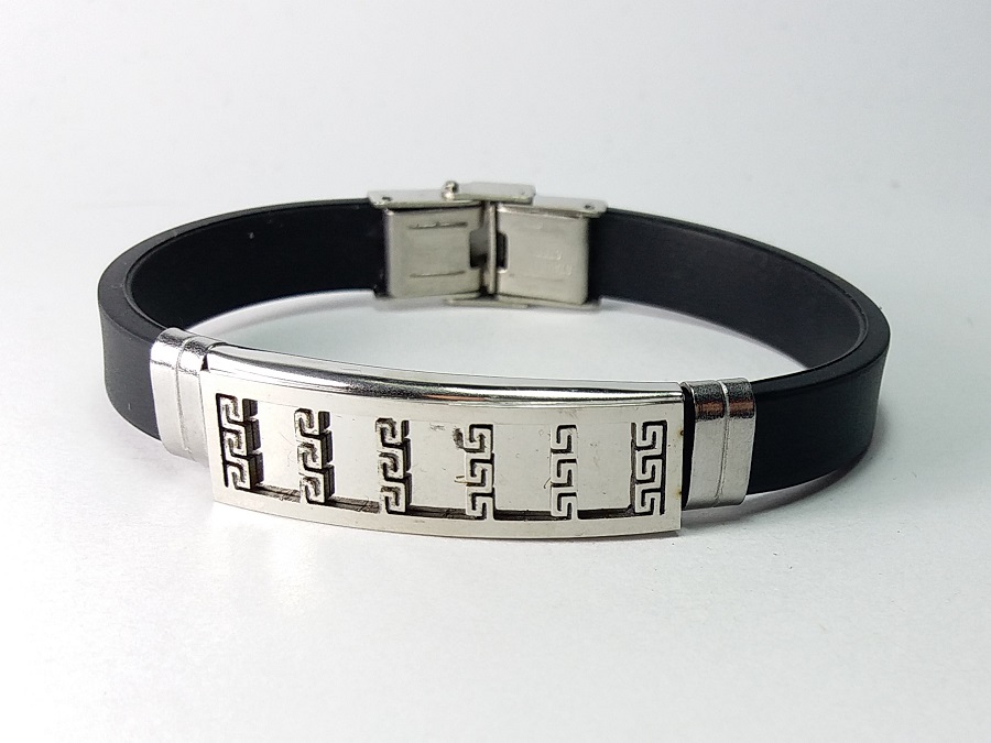 siva narukvica od kaučuk gume za muškarce