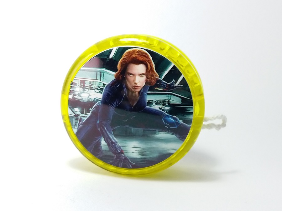 crna udovica žuti jojo igračka