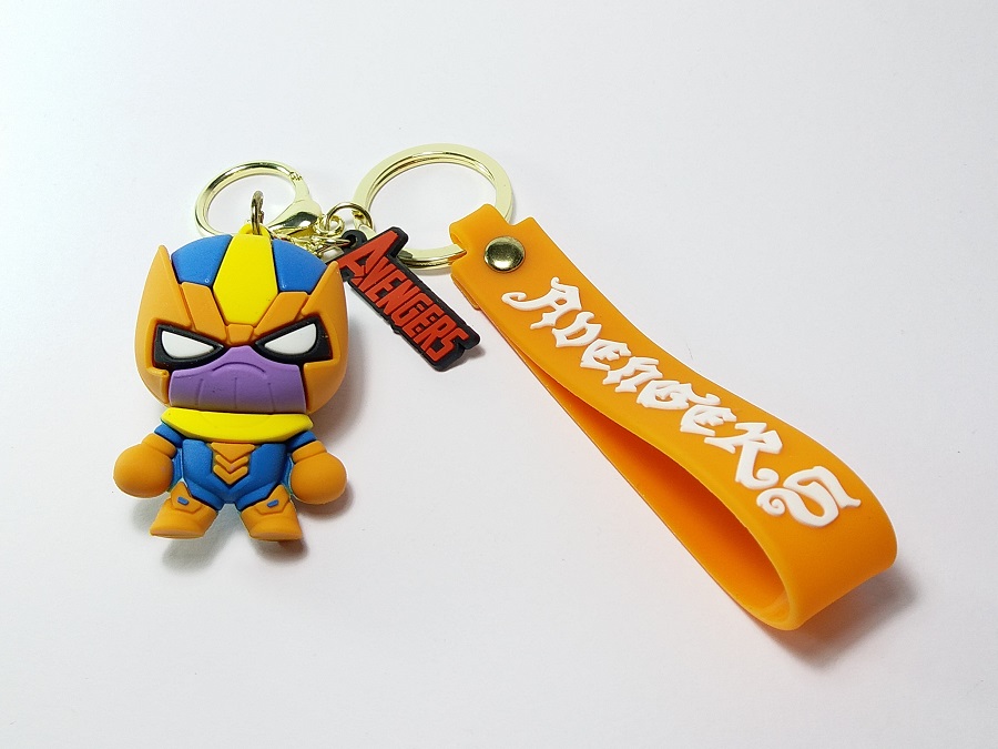 thanos privezak za decu od gume