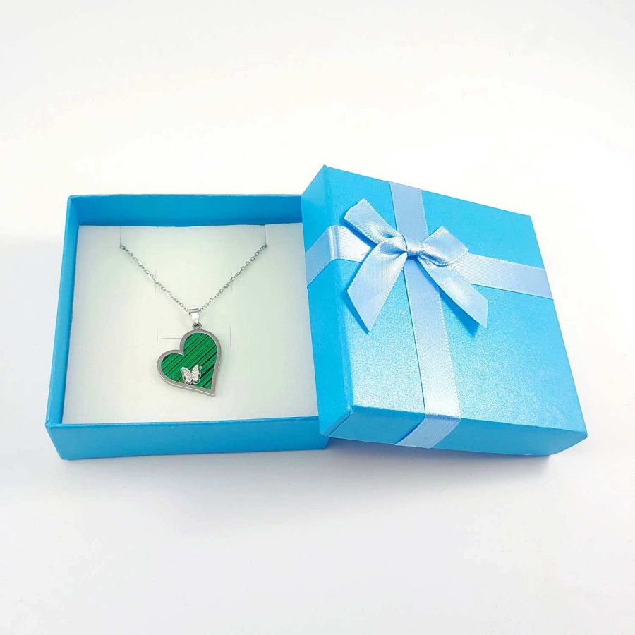 ženska ogrlica lančić srce sa leptirićem od nerđajućeg čelika