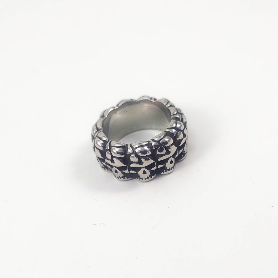 prsten za muškarce od nerđajućeg čelika u obliku burme sa okolo kostur lobanje srbija hir čelik ner čelik