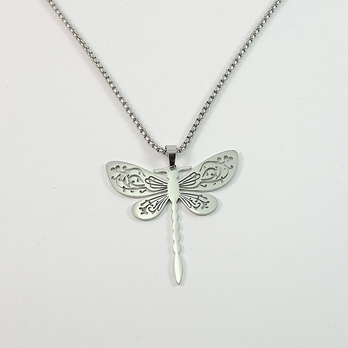 vilin konjic ženska ogrlica od hirurškog čelika